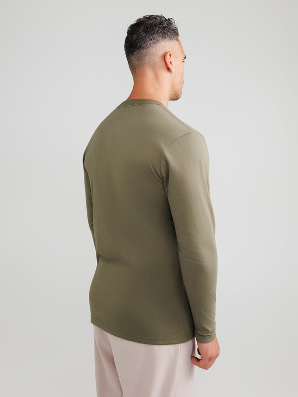 Olivgrünes Langarmshirt