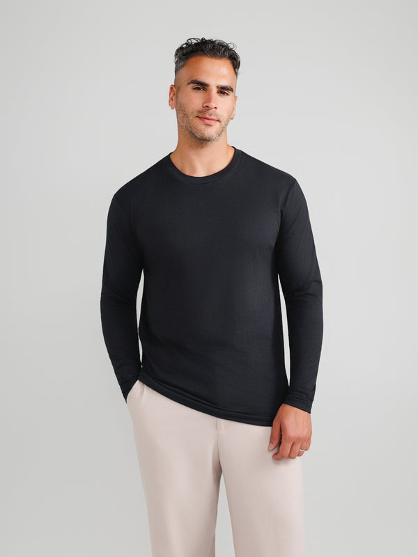 Schwarzes Langarmshirt