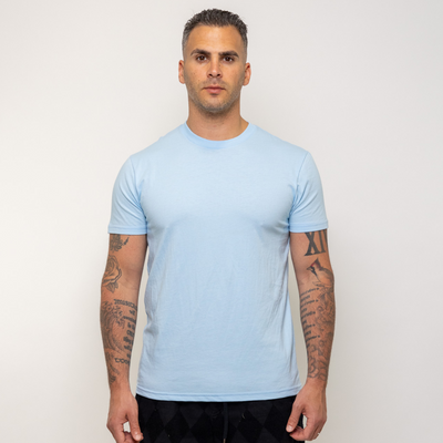 Babyblaues T-Shirt mit Rundhals