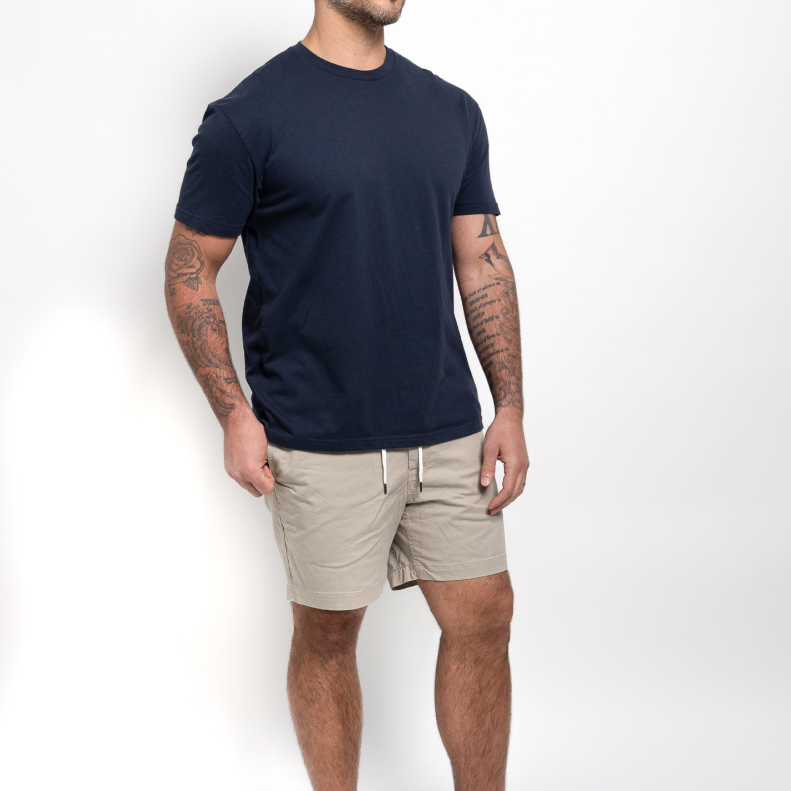 Marineblaues T-Shirt mit Rundhals
