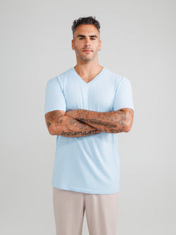 Babyblaue V-Ausschnitt T-Shirts
